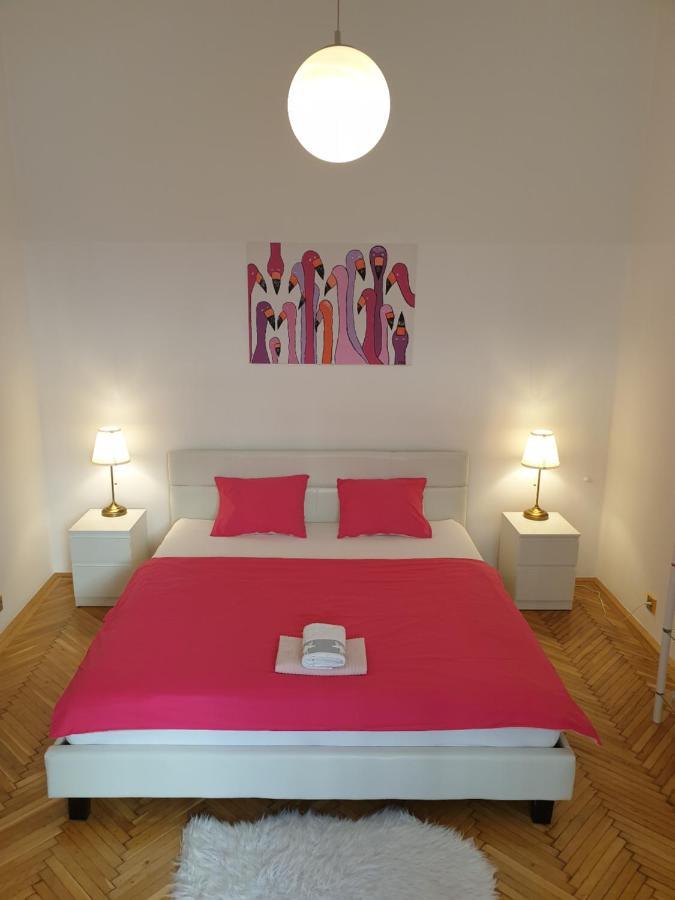 Sunny And Spacious Apartment Near City Centre ウィーン エクステリア 写真